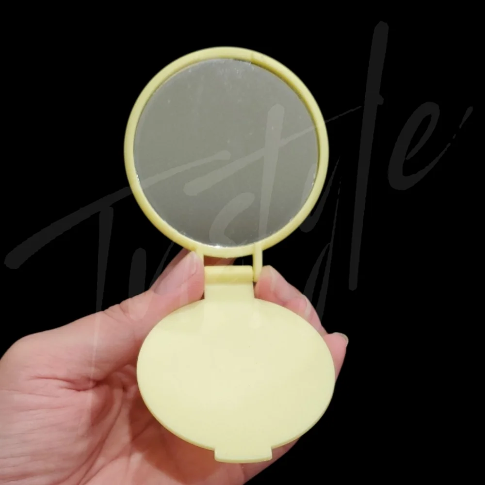 ⭐️4/$16⭐️ Folding Pocket Mirror